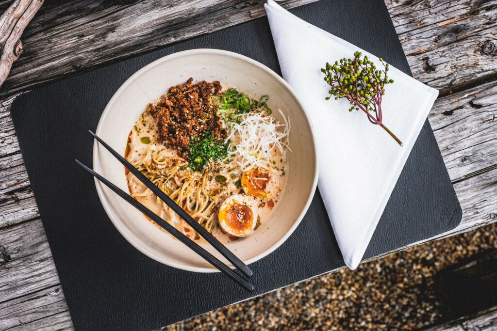 Tisch decken asiatisch, Wunschleder HOME