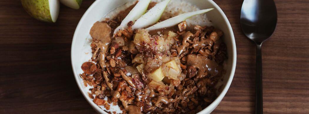 Tahini Granola | Frühstück | Müsli | Apfelkompott | Wunschleder