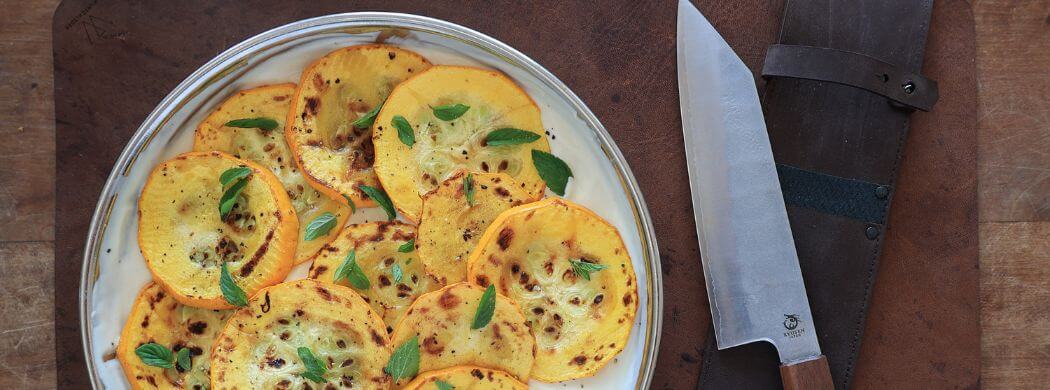 gegrillte Zucchini, Minze, Tahinjoghurt, Grillen, Grillbeilage, Wunschleder