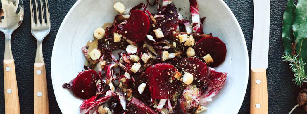 Radicchio, Radicchiosalat, Rote Bete, Zwetschgen, Haselnüsse, Vorspeise für Weihnachten, Wunschleder