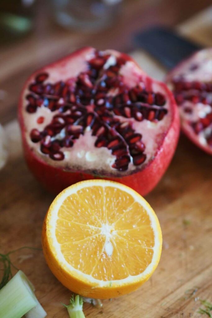 Orange und Granatapfel