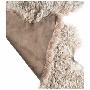 Deko Lammfell Locken, gelocktes Dekofell, Schaffell taupe, echtes Lammfell, Wunschleder HOME | Wunschleder