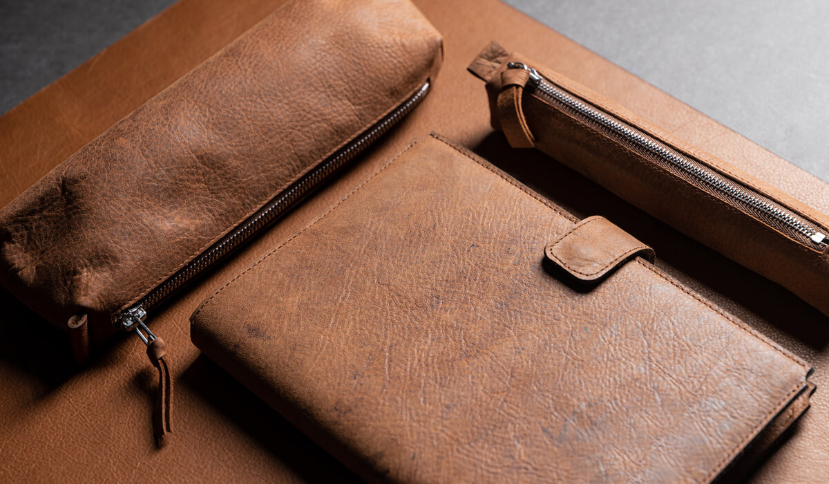 Ledereinband mit unverwechselbarer Optik